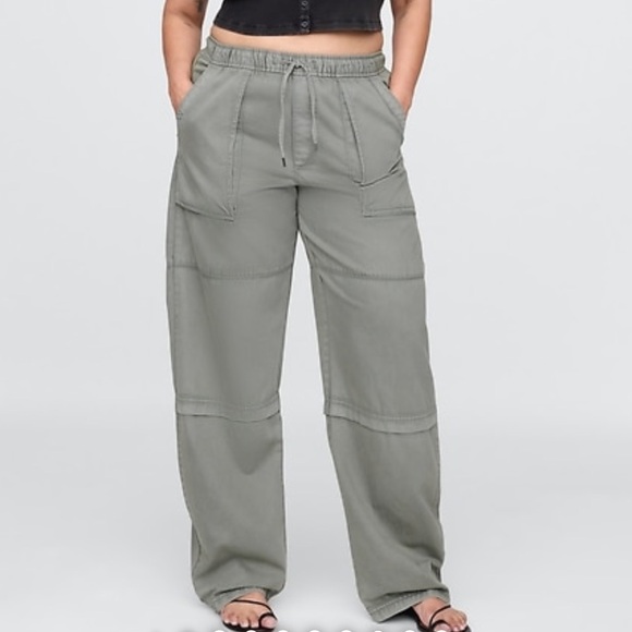 NWT Gap Mid Rise Easy Utility Barrel Pants - Picture 3 of 13